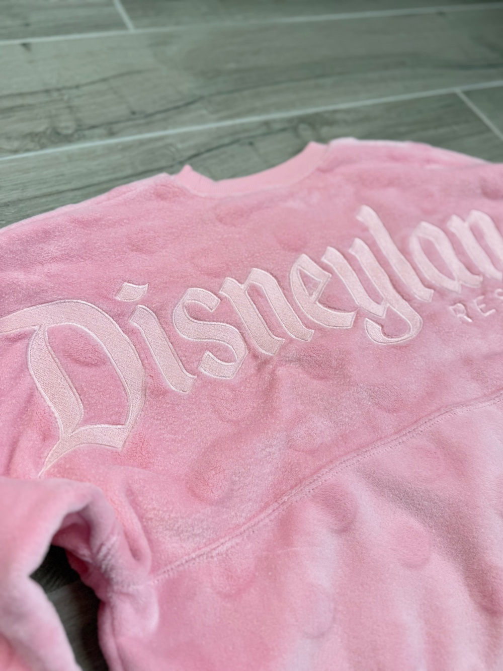 Disney Parks Disneyland Resort Spirit Jersey Fuzzy Plush Velour Pink Small Dot - Picture 3 of 6